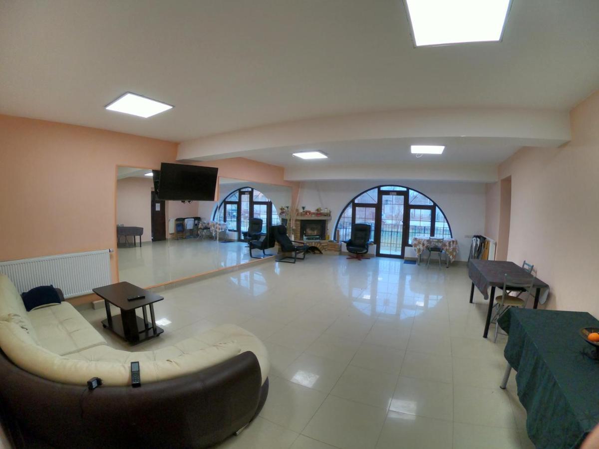 Hotel Anuta Breaza  Exteriér fotografie